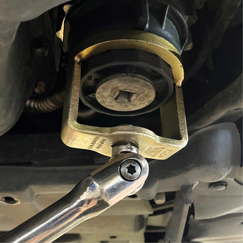 Cl&eacute; pour filtre &agrave; huile Toyota – 4, 6 et 8 cylindres EastCoast Offshore Supplies