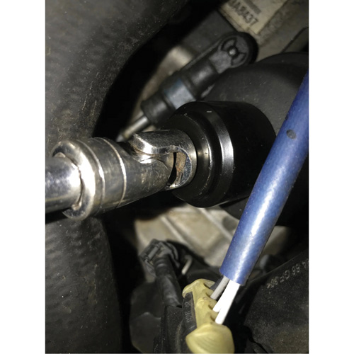 Douille pour filtre &agrave; huile Cummins 5,9 L - 25 mm EastCoast Offshore Supplies