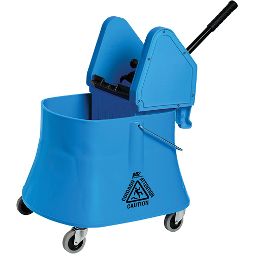 Ensemble de seau pour vadrouille et essoreuse Champ, Pression vers le bas, 7,5 gal. US (30 pintes), Bleu EastCoast Offshore Supplies