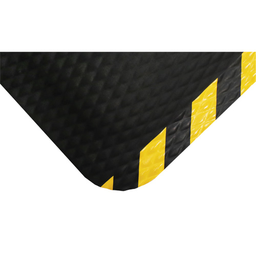 Tapis Hog Heaven, Losange, 4-4/5' x 8' x 5/8", Noir/Jaune, Nitrile EastCoast Offshore Supplies