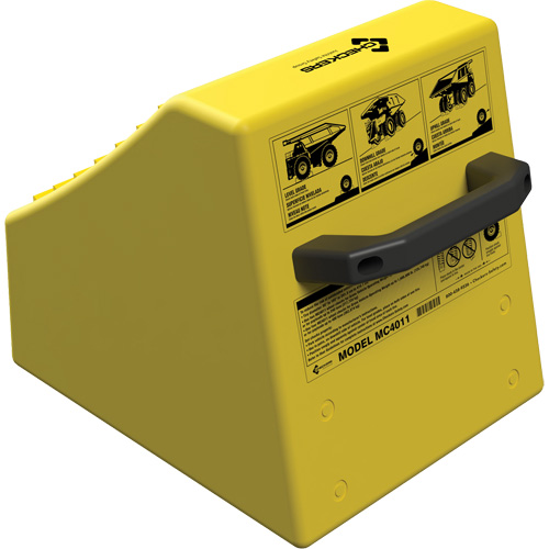 Cale de roue ultra-robuste pour l'exploitation mini&egrave;re Checkers Safety sans support, PEHD, Jaune, 14-1/2" la x 17-1/2" p x 16" h EastCoast Offshore Supplies