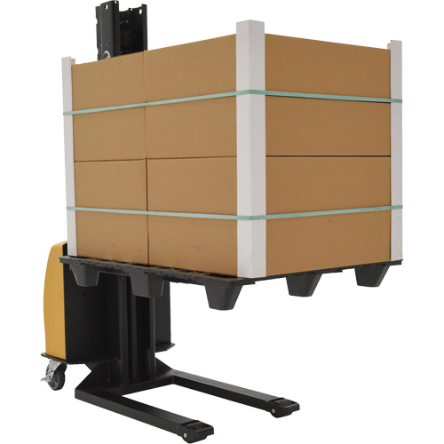 Gerbeur motoris&eacute; avec m&acirc;t &eacute;troit, Fonctionnement &eacute;lectrique, Capacit&eacute; 1000 lb, Lev&eacute;e max 63" EastCoast Offshore Supplies