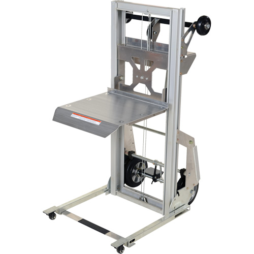 Appareil de levage portatif en aluminium, M&eacute;canisme Pompe au pied, Capacit&eacute; de 200 lb, Levage max de 61" EastCoast Offshore Supplies