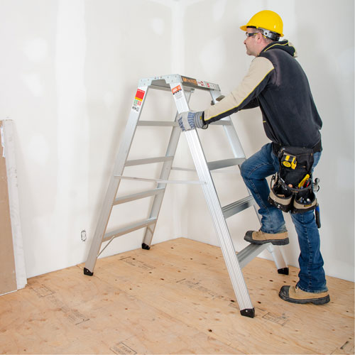 Poste de travail chevalet de sciage portatif, Cadre Aluminium, 12-1/4" p x 56" h EastCoast Offshore Supplies