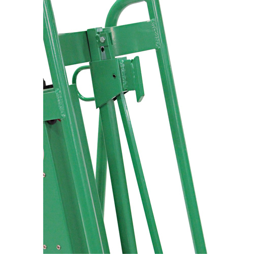 Diable pour baril motoris&eacute; avec roues pneumatiques EastCoast Offshore Supplies