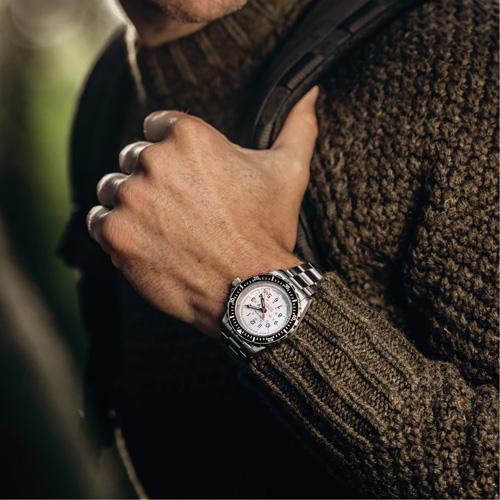 Grande montre automatique de plong&eacute;e &eacute;dition arctique GSAR avec bracelet en acier inoxydable, Num&eacute;rique, &agrave; piles, 41 mm, Argent EastCoast Offshore Supplies