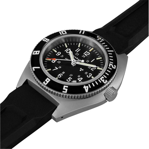 Montre Steel Navigator avec date sur ensemble bracelet en caoutchouc noir de trois morceaux, Num&eacute;rique, &agrave; piles, 41 mm, Noir EastCoast Offshore Supplies