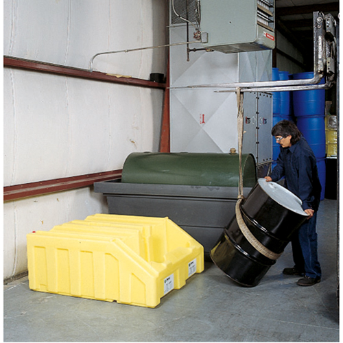 Poly-Racker pour syst&egrave;me Poly-Rack, 49" lo x 53" la x 23" ha, 102 gal. US Capacit&eacute; EastCoast Offshore Supplies