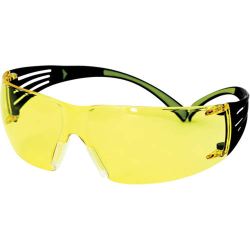 Lunettes de s&eacute;curit&eacute; SecureFit s&eacute;rie 400, Lentille Ambr&eacute;e, Antibu&eacute;e/Anti-&eacute;gratignures, ANSI Z87+/R&eacute;pond ou surpasse la norme CSA Z94.3 EastCoast Offshore Supplies