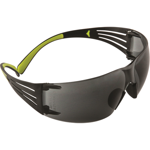 Lunettes de s&eacute;curit&eacute; SecureFit s&eacute;rie 400, Lentille Grise/fum&eacute;e, Antibu&eacute;e/Anti-&eacute;gratignures, ANSI Z87+/R&eacute;pond ou surpasse la norme CSA Z94.3 EastCoast Offshore Supplies