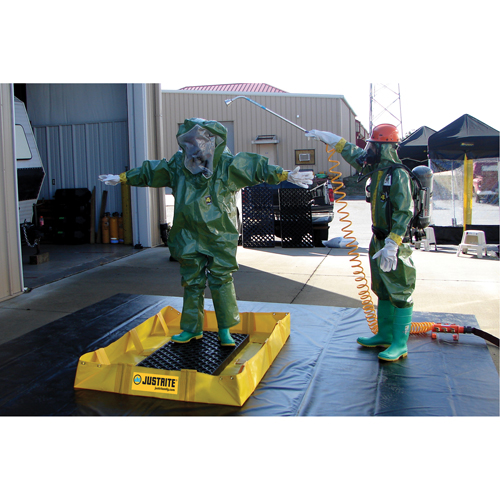QuickBerm&reg; Lite Containment Berm, 119 gal. Capacity, 4' W x 6' L x 8" H, Snap-Up Bracket EastCoast Offshore Supplies