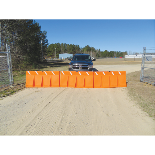 Barri&egrave;res de circulation, Rempli d'eau, 62,25 lo x 24" h, Orange EastCoast Offshore Supplies