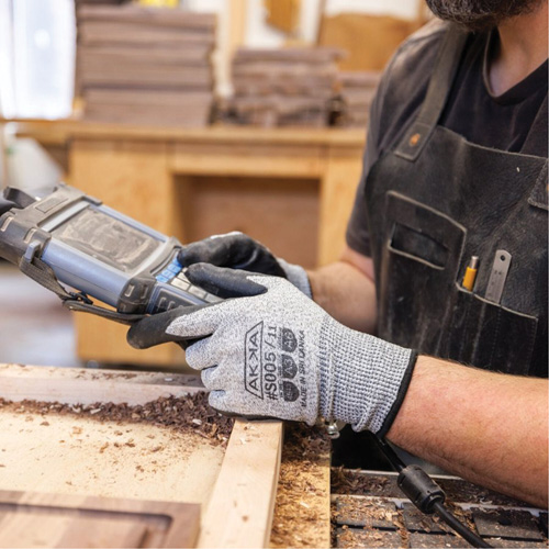 Gants r&eacute;sistants aux coupures, Taille Petit/7, Calibre 10, Rev&ecirc;tement Mousse de nitrile, Enveloppe en Dyneema, ASTM ANSI niveau A3/EN 388 niveau C EastCoast Offshore Supplies