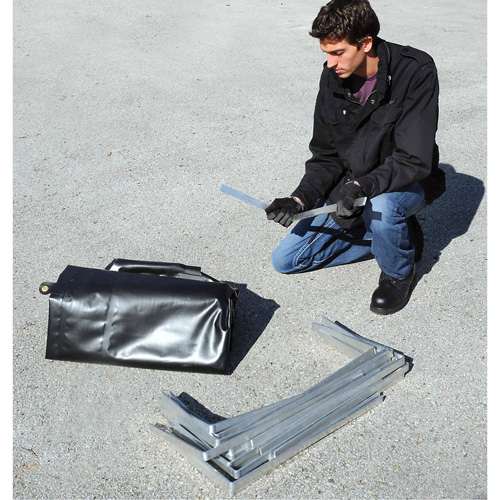 Conteneur flexible pour r&eacute;servoir de carburant sans drain Ultra-550 Containment Sump, 102" lo x 72" la, 650 gal. US Capacit&eacute; EastCoast Offshore Supplies