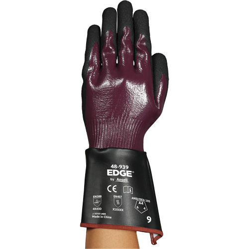 Gants &agrave; manchette 48-939 EDGE, Taille 6, Calibre 13, Rev&ecirc;tement Nitrile, Enveloppe en Polyester/PEHP/Spandex, ASTM ANSI niveau A4 EastCoast Offshore Supplies