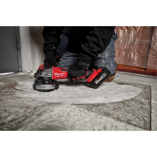 Meuleuse &agrave; frein avec interrupteur &agrave; glissi&egrave;re One-Key M18 Fuel (outil seulement), Roue de 4-1/2" ou 5", 18 V EastCoast Offshore Supplies