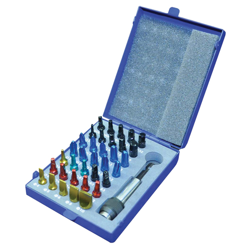 Jeu d'embouts &agrave; ins&eacute;rer de couleur avec boîtier en m&eacute;tal EastCoast Offshore Supplies