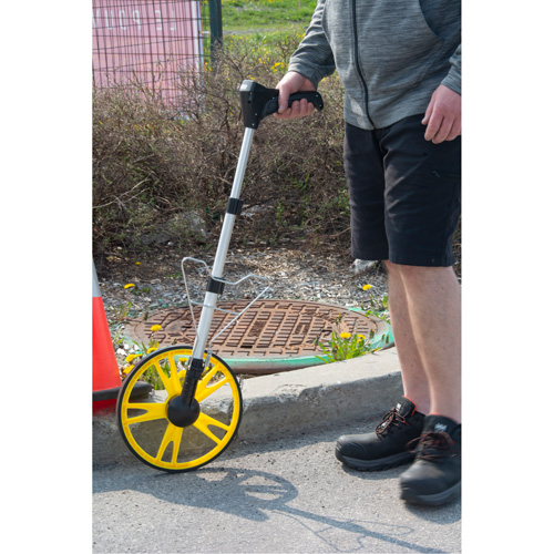 Roue d'arpentage num&eacute;rique, 12,5"/31,8 cm, Gamme de 99999,9 m, Pieds/m&egrave;tres EastCoast Offshore Supplies