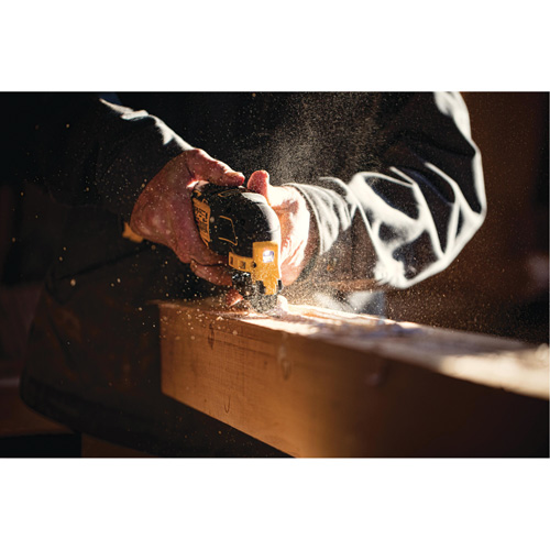 Outil polyvalent oscillant sans fil Atomic Max avec moteur sans balais (outil seulement), 20 V, Lithium-ion EastCoast Offshore Supplies