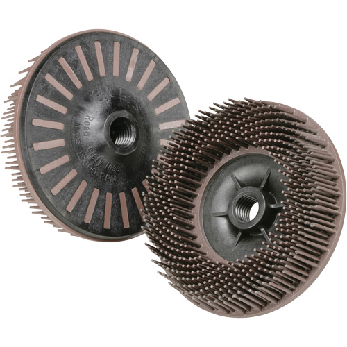 Disques radiaux bristle pour meuleuses angulaires Scotch-Brite, C&eacute;ramique, Grain 36, 4-1/2" dia. EastCoast Offshore Supplies