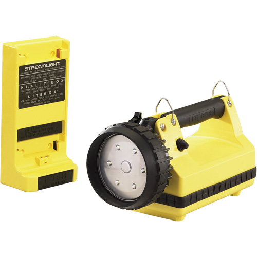 Lanterne avec syst&egrave;me de montage pour v&eacute;hicule E-Flood LiteBox, DEL, 615 lumens, 8 hres de fonctionnement, piles Rechargeable, Compris EastCoast Offshore Supplies