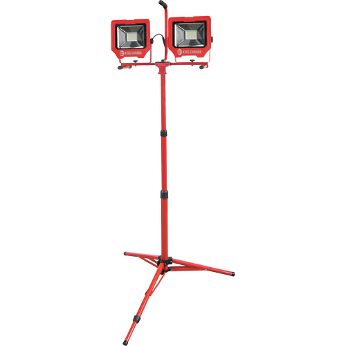 Baladeuses jumel&eacute;es avec tr&eacute;pied, DEL, 72 W, 8000 lumens, Boîtier en Aluminium EastCoast Offshore Supplies