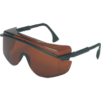 Lunettes de s&eacute;curit&eacute; Uvex Astrospec OTG 3001, Lentille Grise/fum&eacute;e, Anti-&eacute;gratignures, ANSI Z87+/R&eacute;pond ou surpasse la norme CSA Z94.3 EastCoast Offshore Supplies