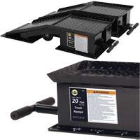 Rampes pour camions lourds avec longue poign&eacute;e en T, Capacit&eacute; 40 000 lb, 45" lo, 13-1/2" la, Hauteur de 9-19/50" EastCoast Offshore Supplies