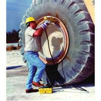 Ensemble de brise-talon pour pneus g&eacute;ants/&eacute;quipement de terrassement avec pompe hydraulique de 1/2 gallon EastCoast Offshore Supplies