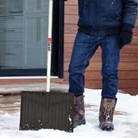 Pelle &agrave; neige Nordic, Lame Polypropyl&egrave;ne, Largueur 17-3/4", Manche Prise en D EastCoast Offshore Supplies