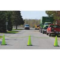 Ensemble de c&ocirc;nes de signalisation et chaînes, 28", Orange, Bande(s) r&eacute;fl&eacute;chissante(s) 4" & 6" EastCoast Offshore Supplies