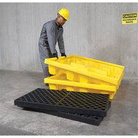 Ultra-Spill Pallet emboitable, 4 barils, Capacit&eacute; de d&eacute;versement 66 gal. US, 51" x 51" x 10" EastCoast Offshore Supplies