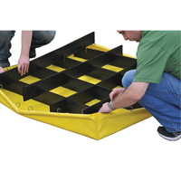 Ultra-Spill Pallet flexible, 4 barils, Capacit&eacute; de d&eacute;versement 66 gal. US, 48" x 48" x 7" EastCoast Offshore Supplies