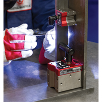 &eacute;querres magn&eacute;tiques Mag90 avec interrupteur, 3" lo x 2-1/2" la x 4-5/8" h, 450 lb EastCoast Offshore Supplies