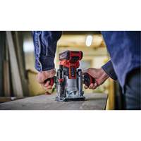 Toupie compacte avec base fixe et plongeante professionnelle sans fil (outil seulement) EastCoast Offshore Supplies